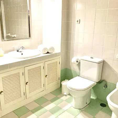 Quinta Palmeiras Bed & Breakfast *